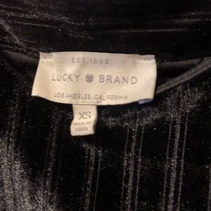 Lucky Brand Ribbed Velour Cold Shoulder Top Black